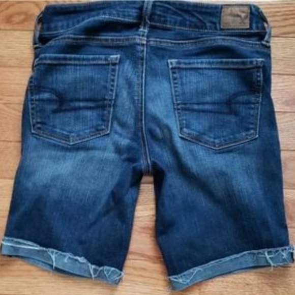 American Eagle Bermuda Size 4 - Picture 2 of 3